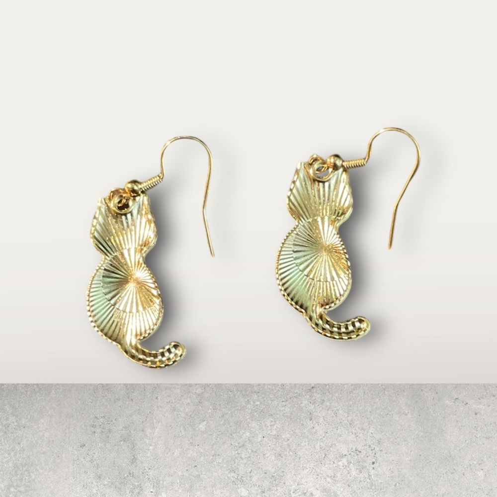 Calico Cat Dangle Earrings - Picture 2 of 3